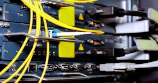 Заказать монтаж сетей в Карабулаке. Обслуживание ПК, ремонт от 312 руб